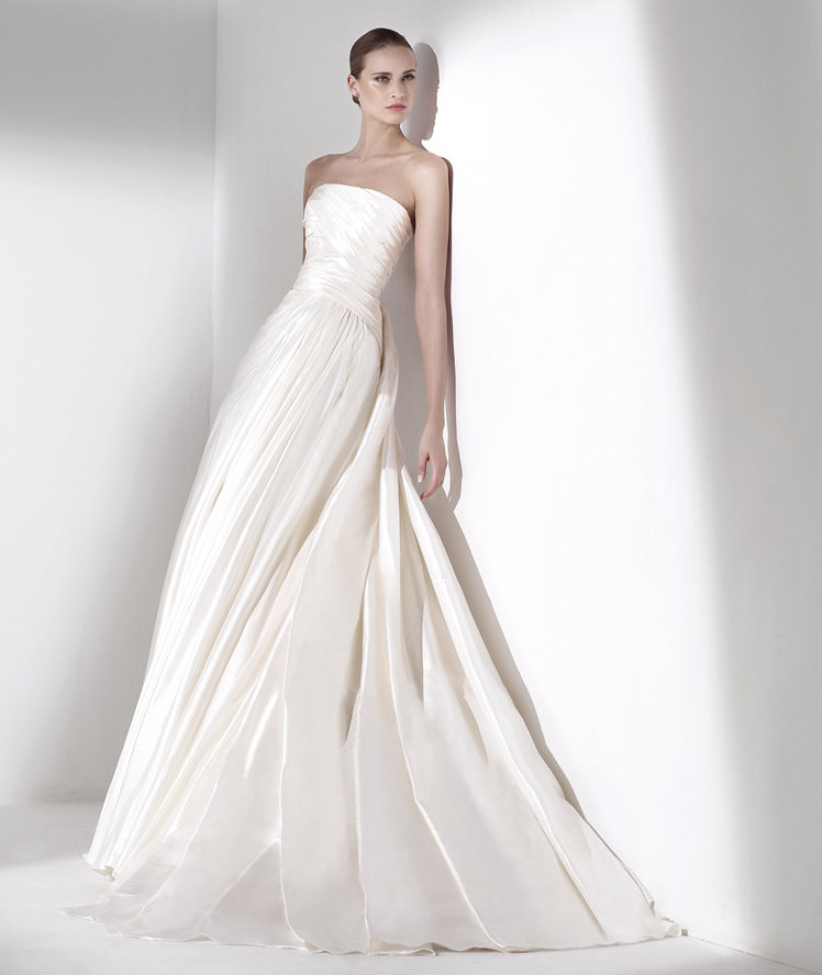 Pronovias shop elie saab